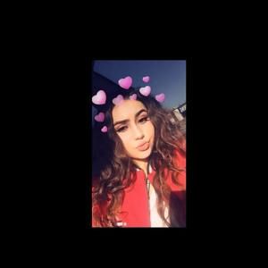 Meet your Posher, Caroline